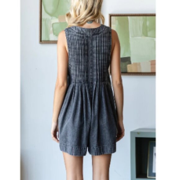 Texas Angels Boutique Denim Romper – Size Large 💙 - Picture 2 of 12